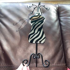 Mirrored zebra necklace stand!